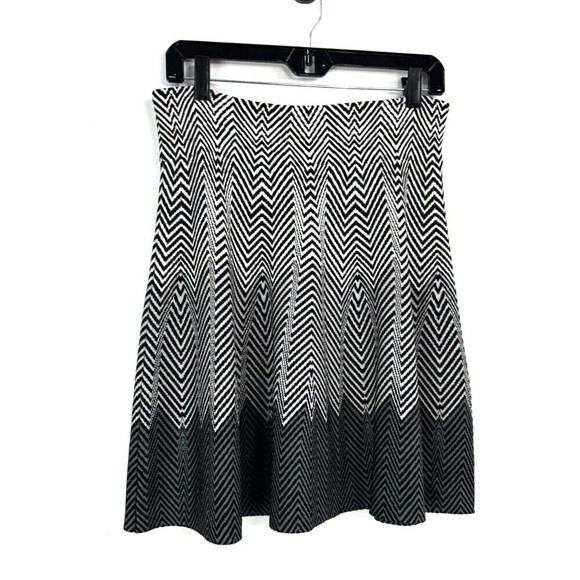 Opening Ceremony Women Sz S Knit Skirt Black White Zig Zag Chevron Fit Flare U2 - Picture 6 of 11